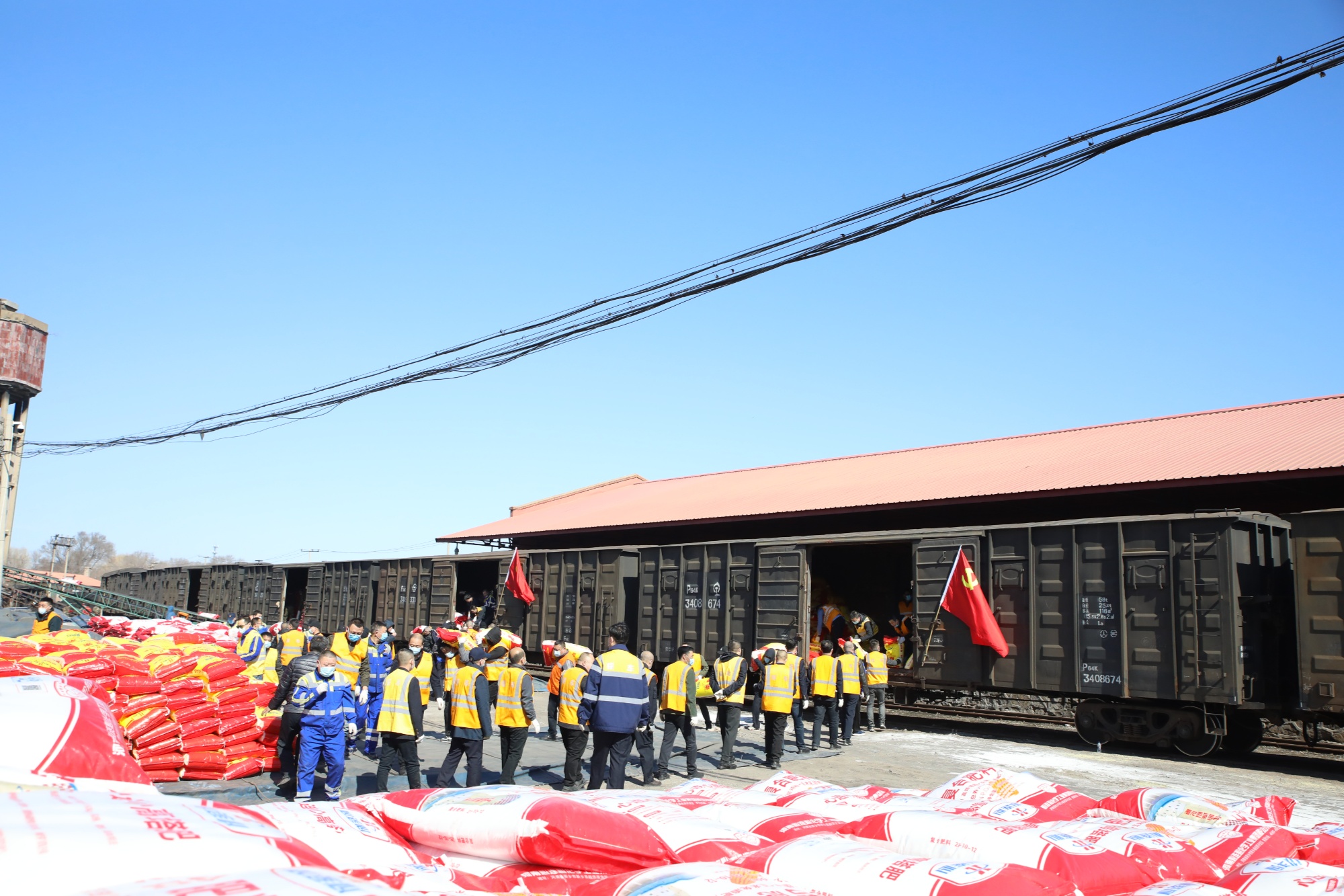 万象“耕”新丨跑出加速度 铁路部门全力保障春耕物资运输畅通