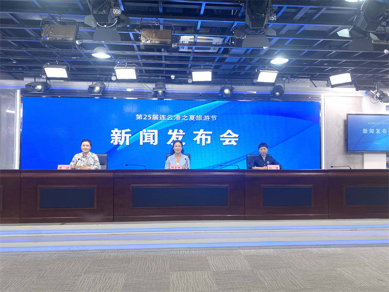 “三园”同构 峰起平舆 产业集群助力县域经济高质量发展