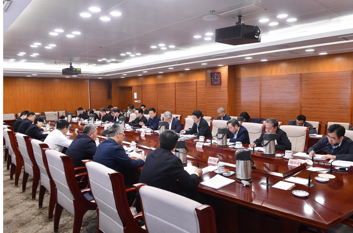 聚焦中央经济工作会议·专家谈丨全方位扩内需 政策“组合拳”将加力