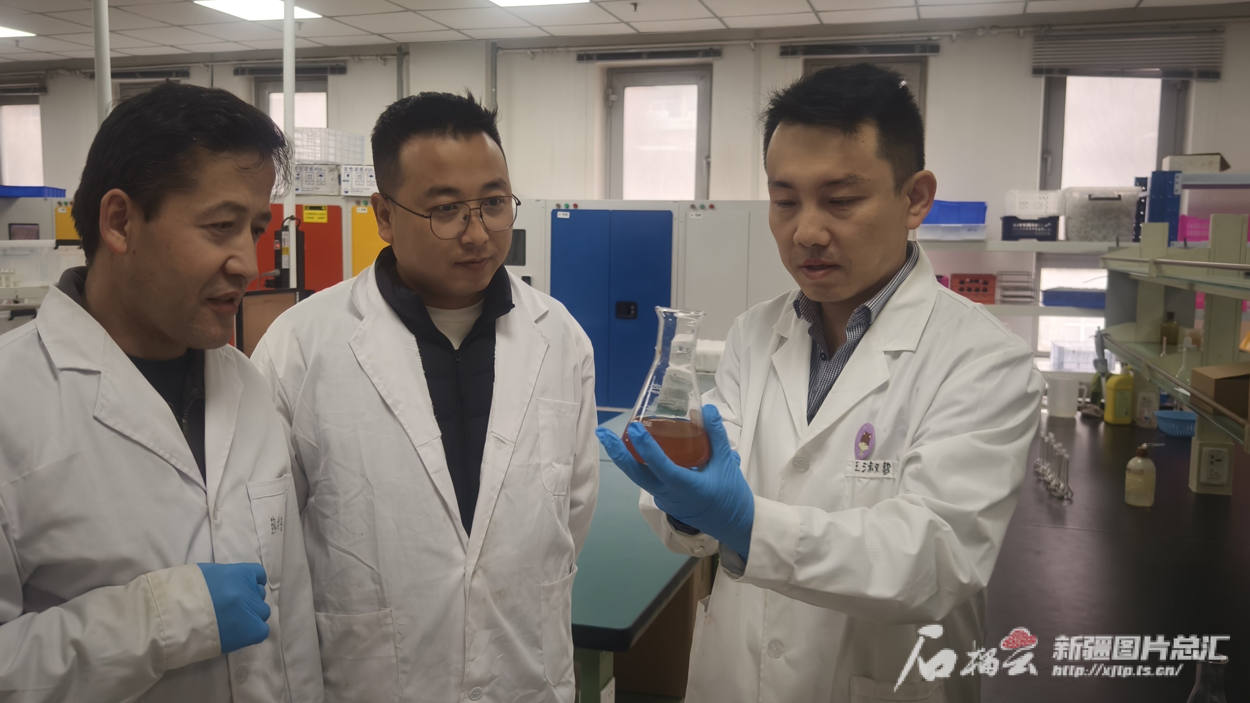 聚焦中央经济工作会议·专家谈丨从“积极”到“更加积极” 推动经济持续回升向好