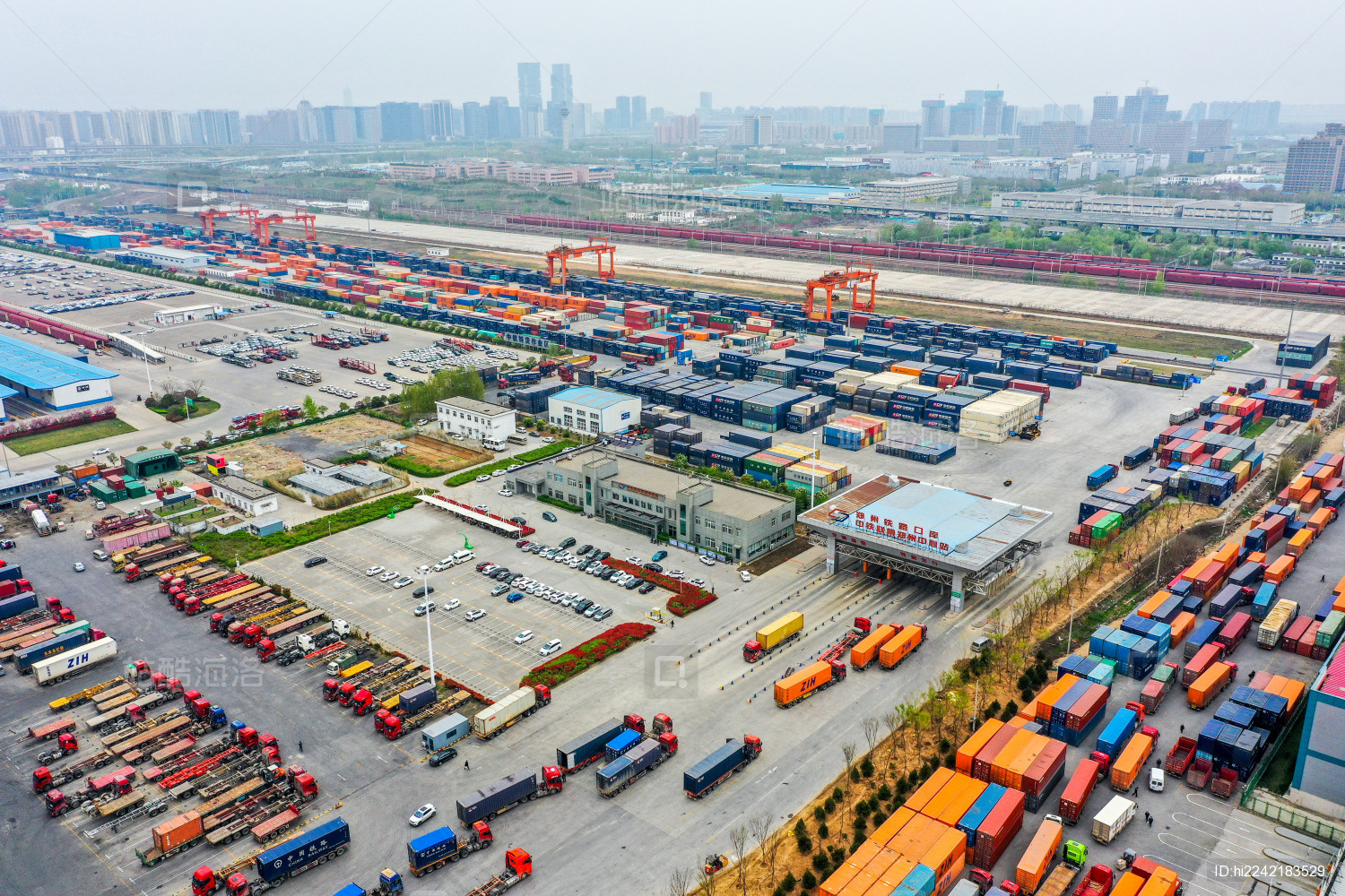 2025春运进行时丨中欧班列西安集结中心再提升电力保障筑牢物流枢纽根基