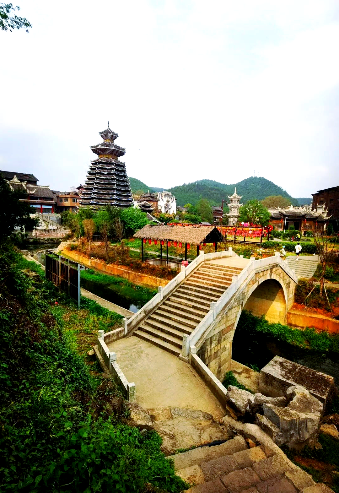 人文经济学丨古城古镇如何“各美其美”